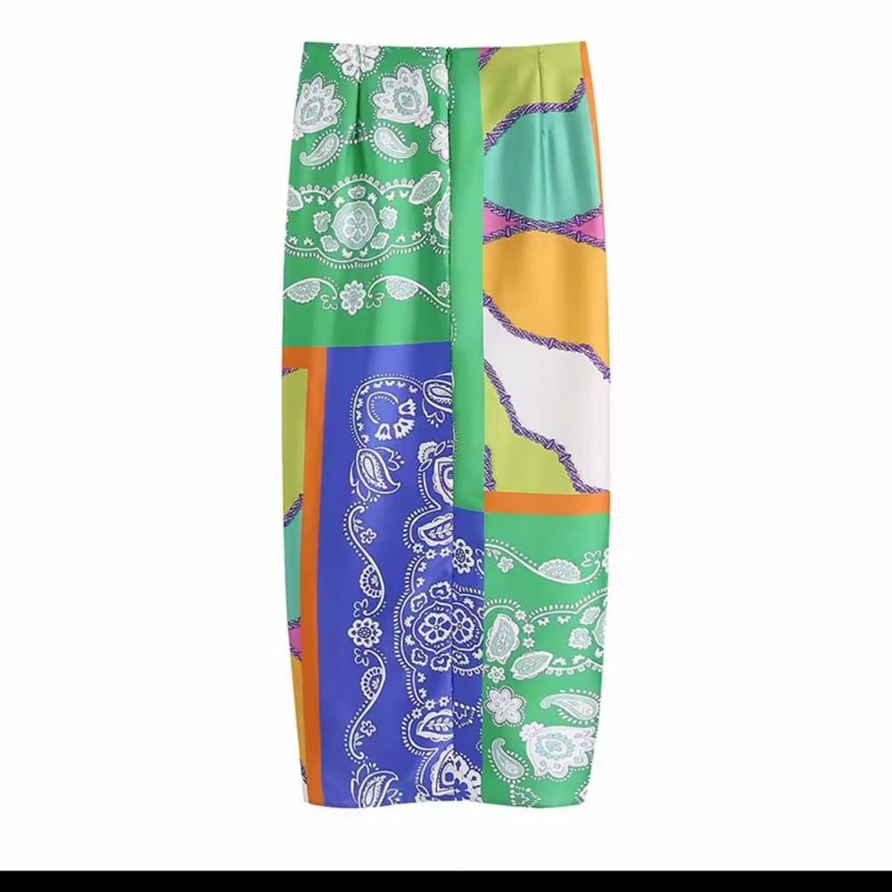 Colorblock Paisley Satin Maxi Dress - Green Multi - Picture 4 of 6